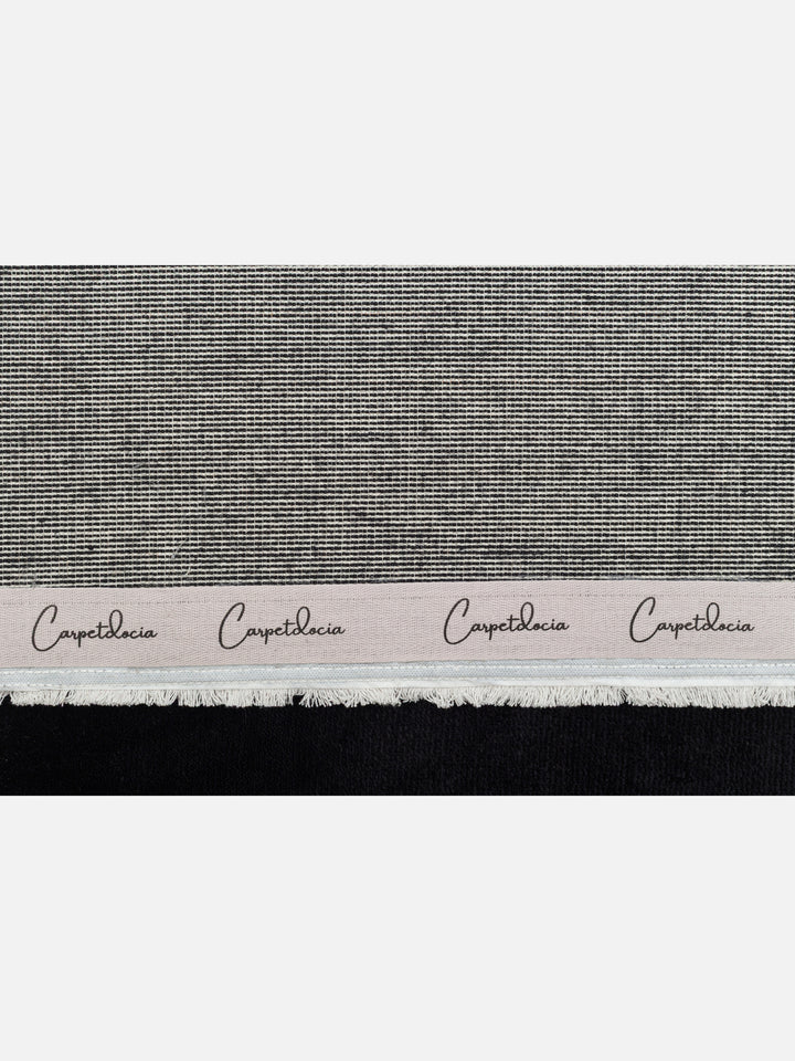 Victoria %100 TENCEL™ Lyocell El Emeği ile Üretilen Halı MIDNIGHT ONYX Carpetdocia kenar şeridi detayı