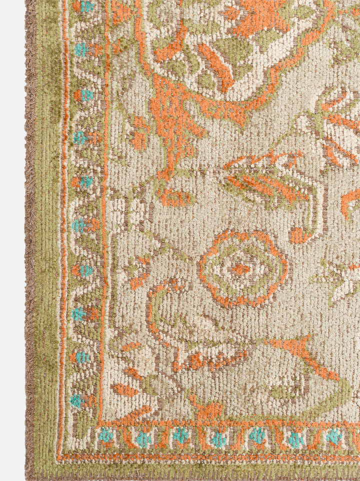 Ruggadocia Mahal Yeşil Çiçek Desenli Halı detay