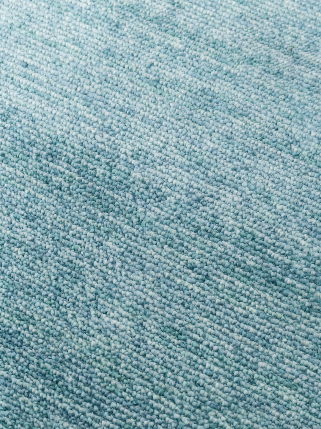 Victoria %100 TENCEL™ Lyocell El Emeği ile Üretilen Halı OCEAN MIST doku detayı